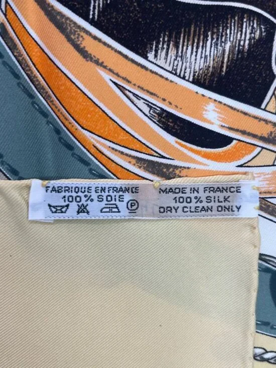 Hermes Scarf Silk Carre 90 Chevaux de Trait Yellow - Picture 9 of 9